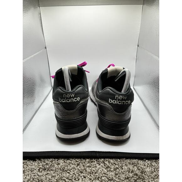 New Balance 574 Women’s Sneakers Metallic Silver Sz 7.5 Trainers Walking Comfort - Picture 3 of 6